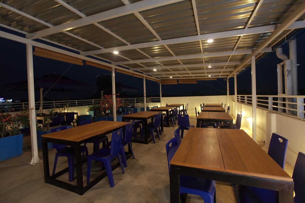 Four Rivers B&B Mandalay Exteriör bild