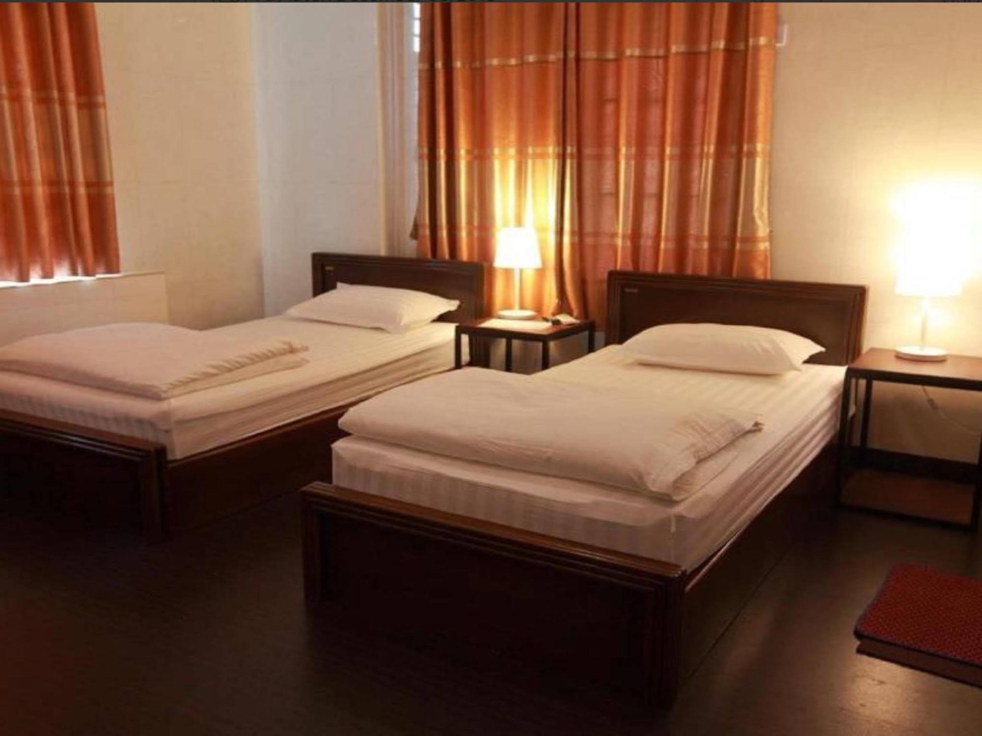 Four Rivers B&B Mandalay Exteriör bild